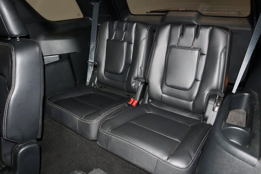 Certified 2019 Ford Explorer Limited w/ Class III Trailer Tow Package image 22