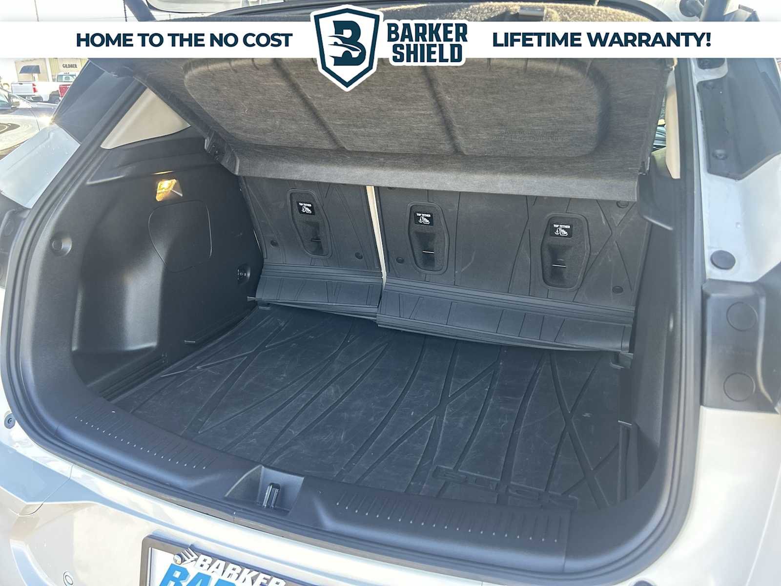 Used 2025 Buick Encore GX Avenir w/ Avenir Convenience Package FWD image 24