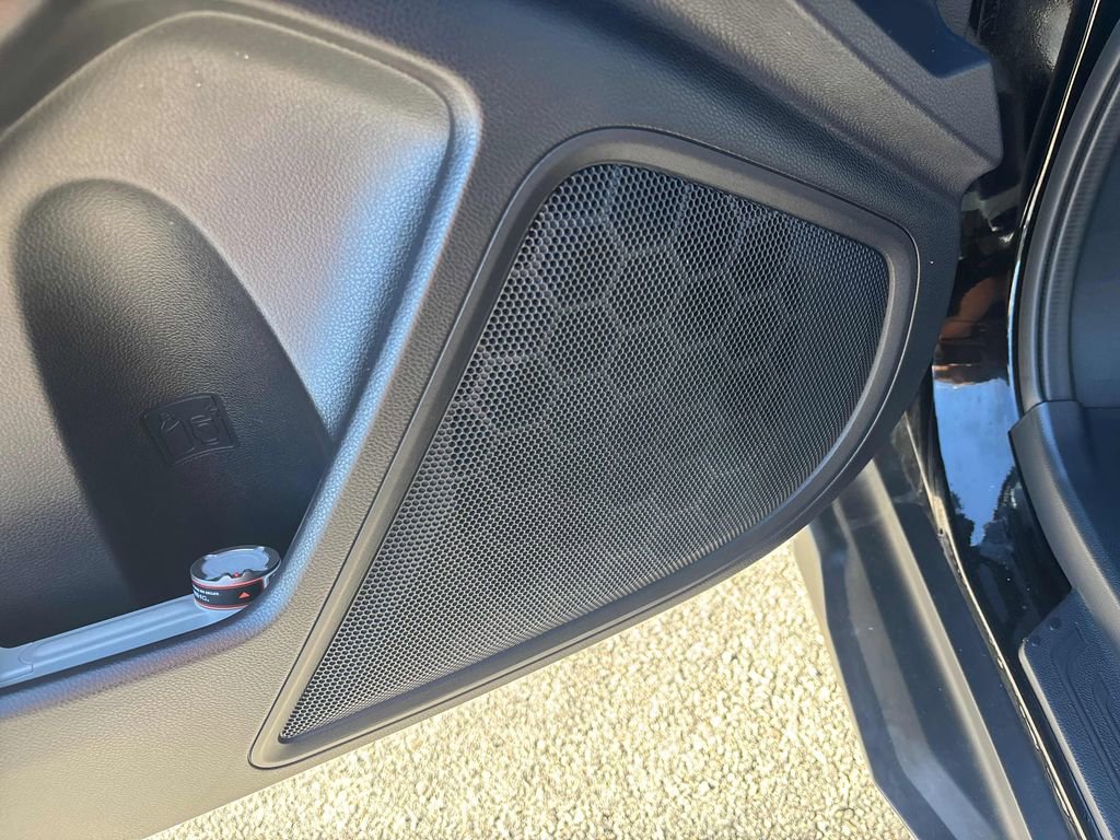 Used 2022 Subaru Outback Wilderness w/ Wilderness Package image 16