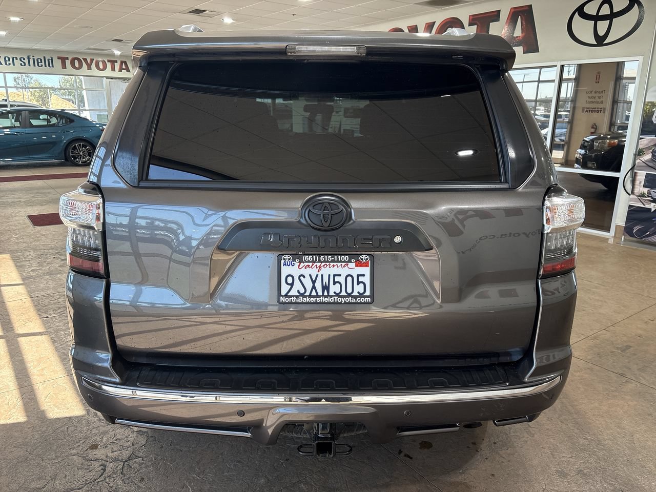 Used 2012 Toyota 4Runner SR5 RWD image 9