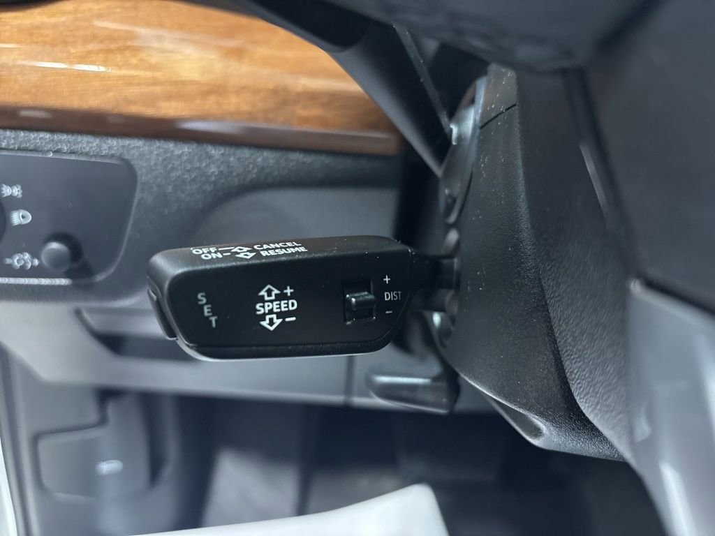 Used 2023 Audi Q5 2.0T Premium w/ Convenience Package image 21