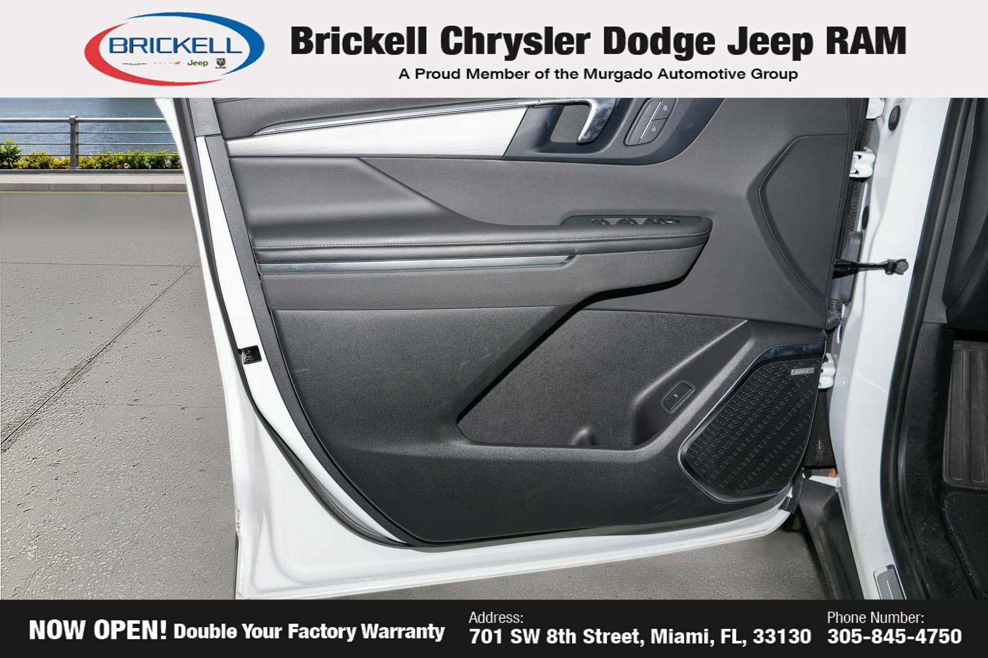 Used 2025 Buick Enclave Preferred FWD image 12