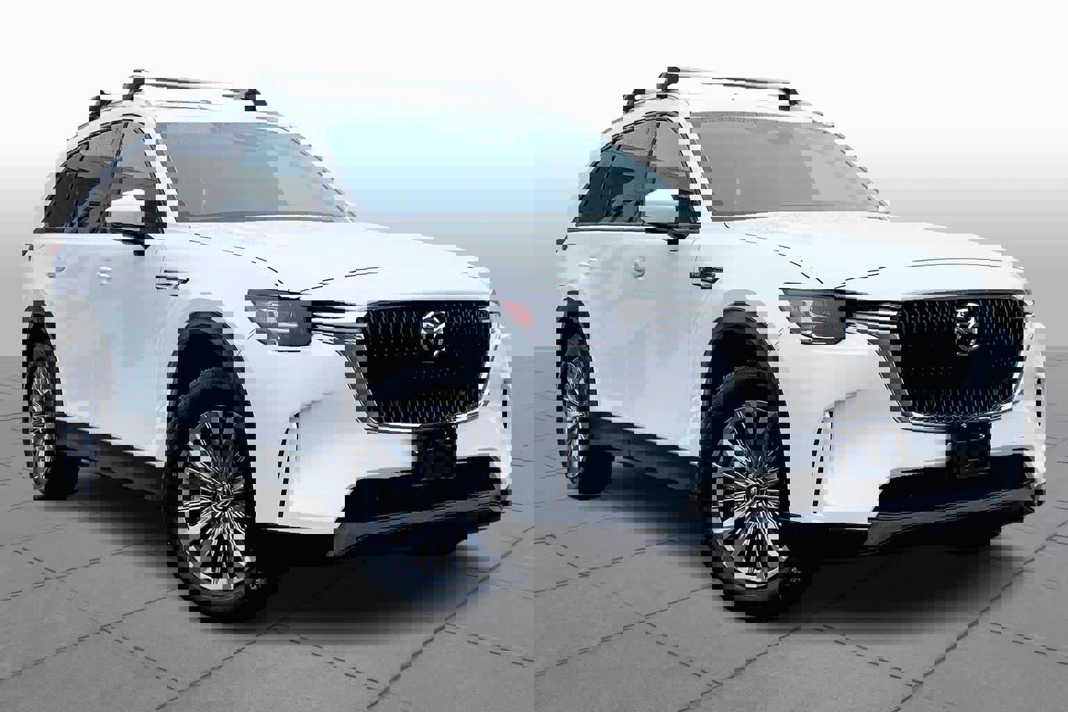 Used 2024 MAZDA CX-90 Plug-In Hybrid w/ Preferred image 4