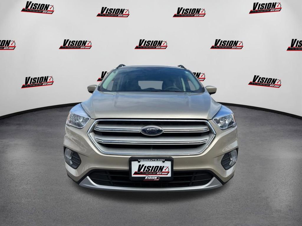 Used 2018 Ford Escape SE image 2