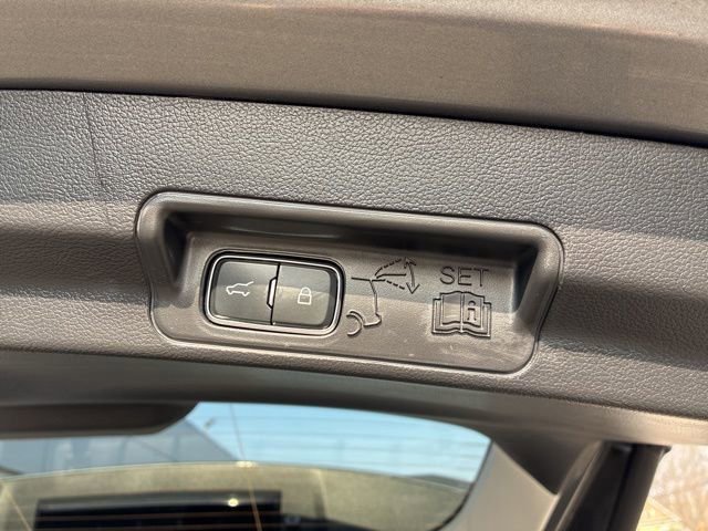 Certified 2025 Ford Explorer Active image 9