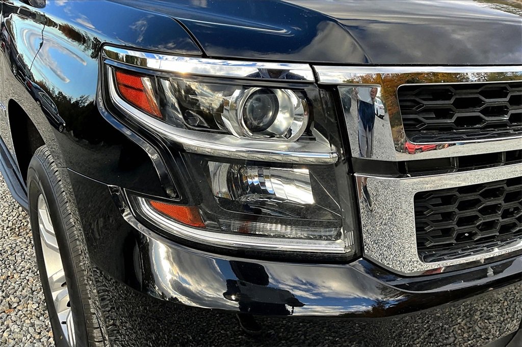 Used 2020 Chevrolet Suburban LS image 25