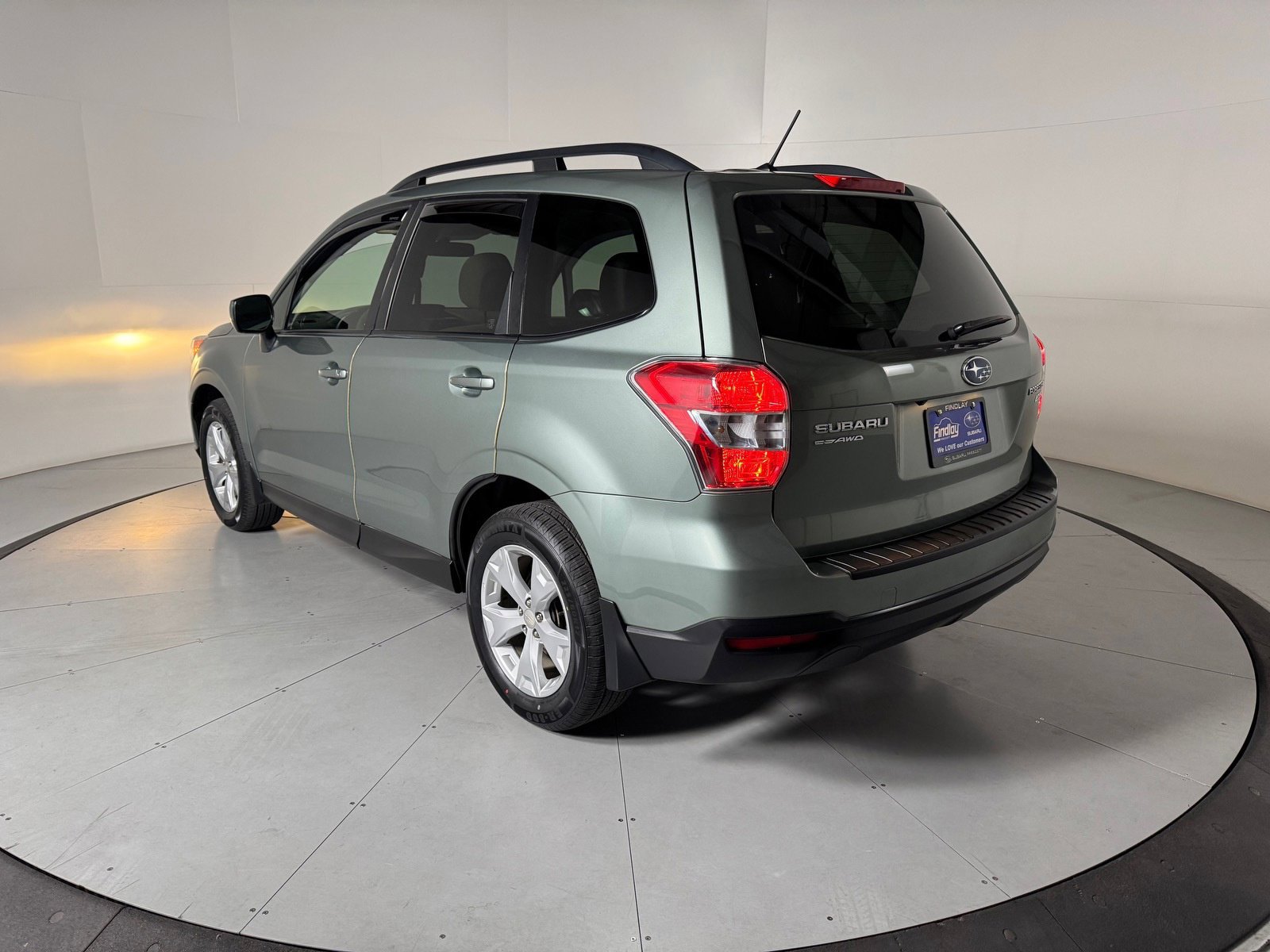 Used 2014 Subaru Forester 2.5i Premium w/ All-Weather Package AWD/4WD image 3