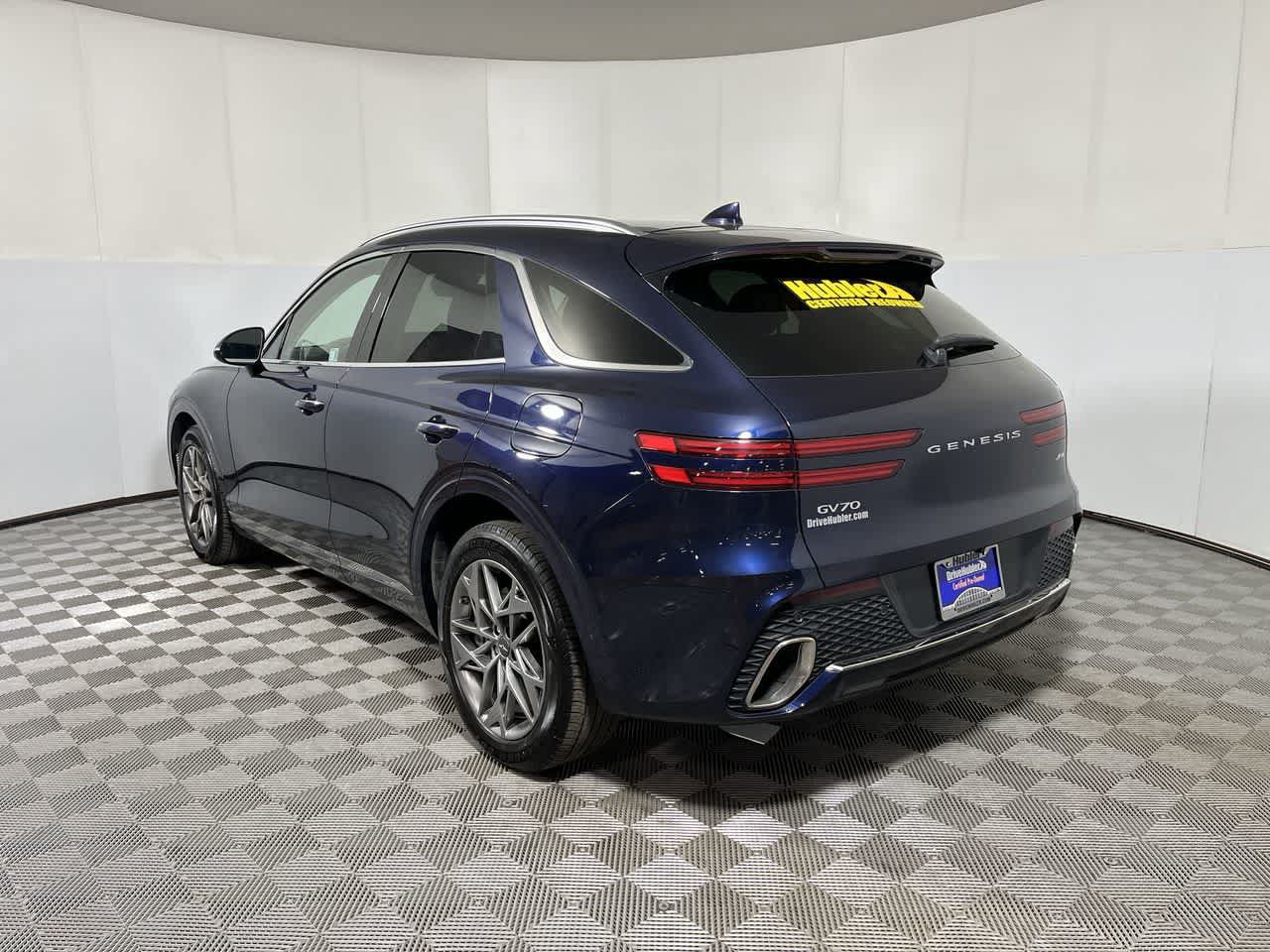 Used 2025 Genesis GV70 2.5T AWD/4WD image 6