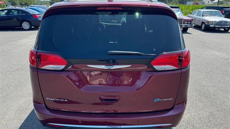 Used 2018 Chrysler Pacifica Limited w/ Advanced Safetytec Group FWD image 18