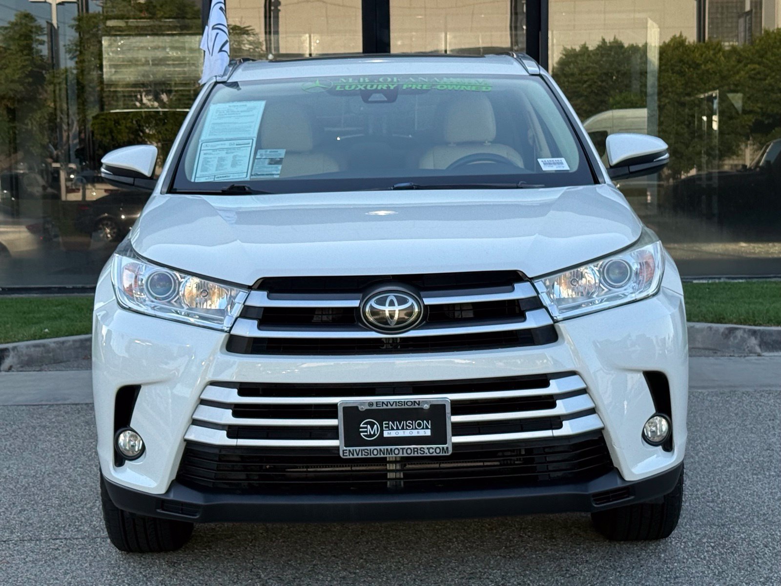 Used 2018 Toyota Highlander XLE FWD image 5
