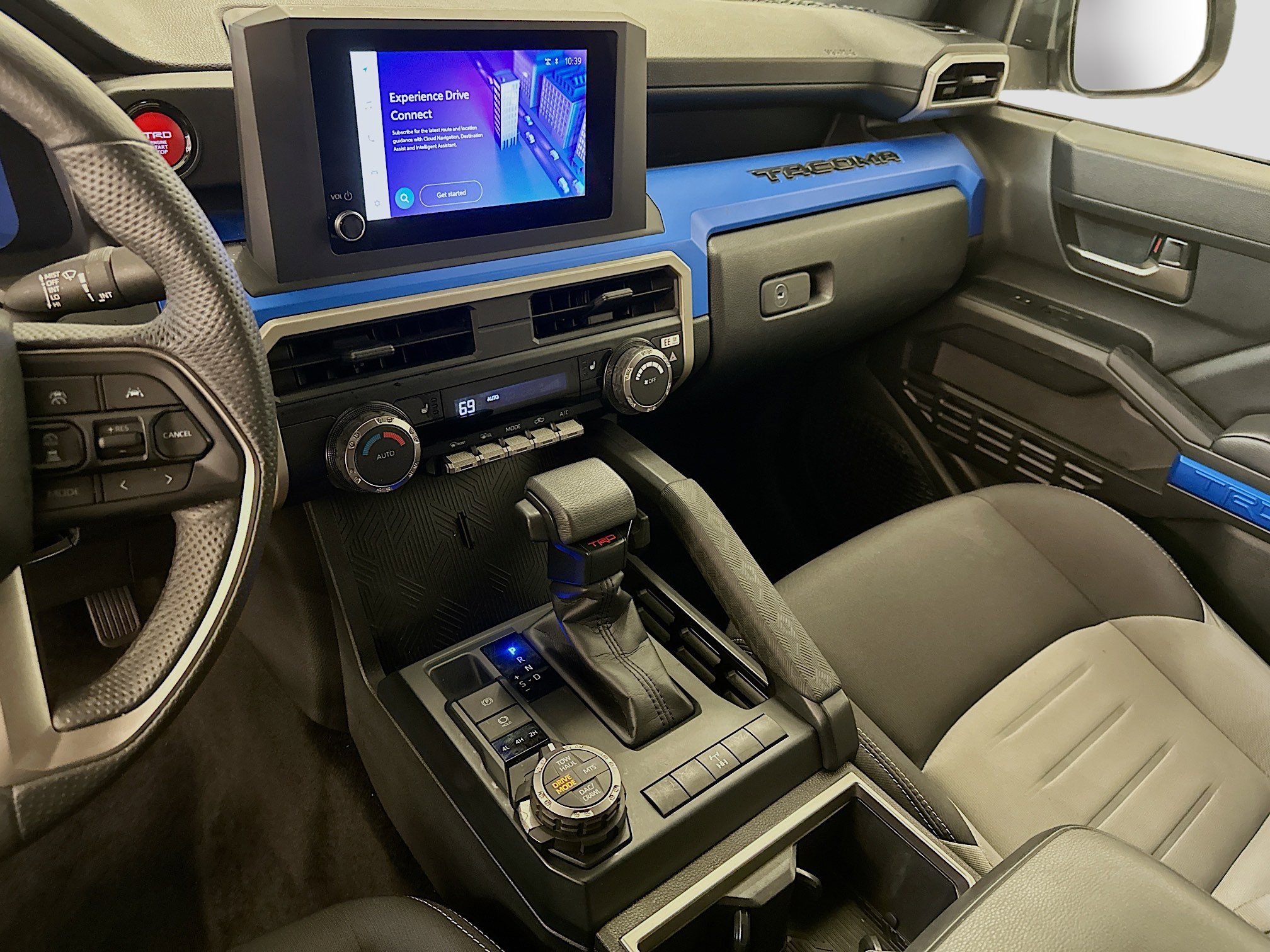 Used 2025 Toyota Tacoma TRD Off-Road AWD/4WD image 26