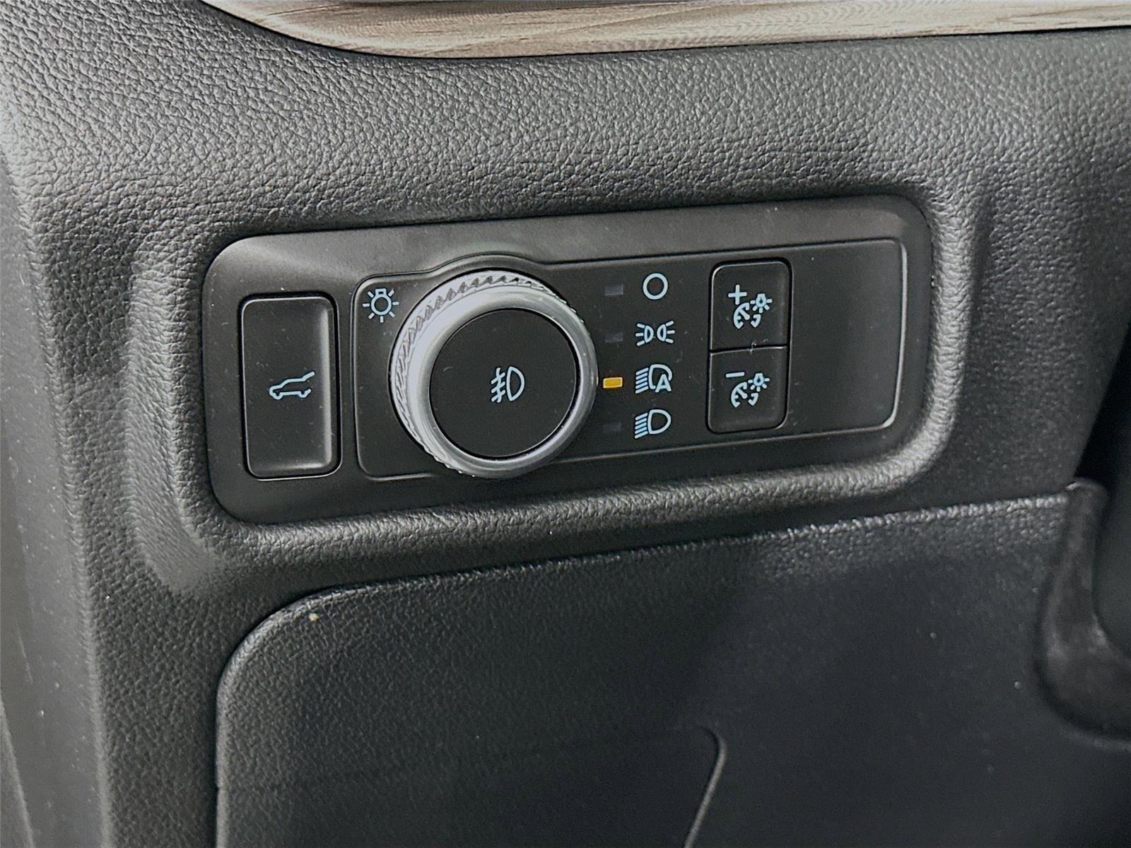 Used 2020 Ford Explorer Limited image 14