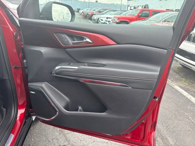 Used 2024 Chevrolet Traverse RS w/ LPO, Floor Liner Package AWD/4WD image 30