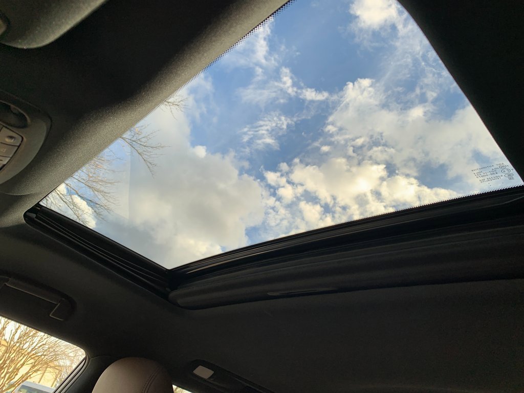 Used 2024 Nissan Armada Platinum w/ Captain's Chairs Package image 29