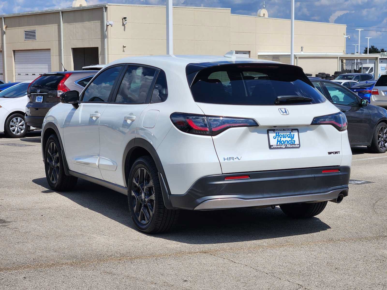 Used 2023 Honda HR-V Sport image 5