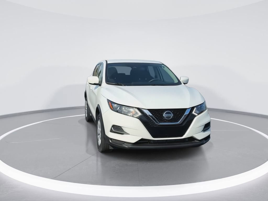 Used 2020 Nissan Rogue Sport S image 3