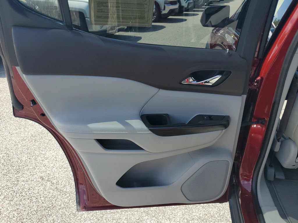 Used 2017 GMC Acadia SLT FWD image 16