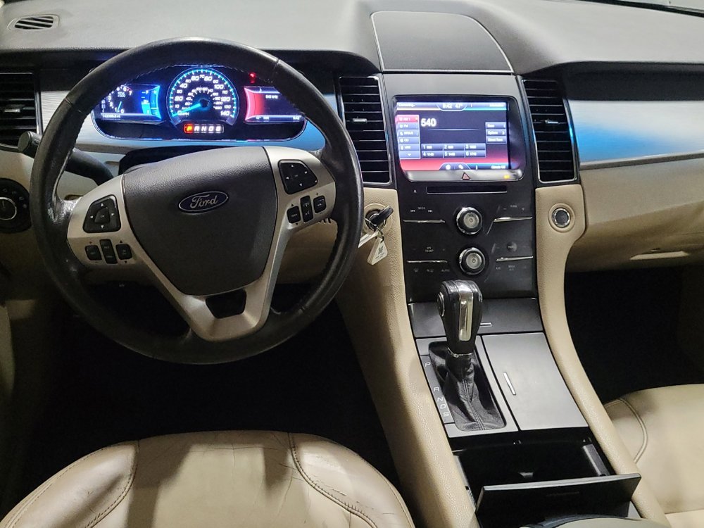 Used 2013 Ford Taurus SEL image 22