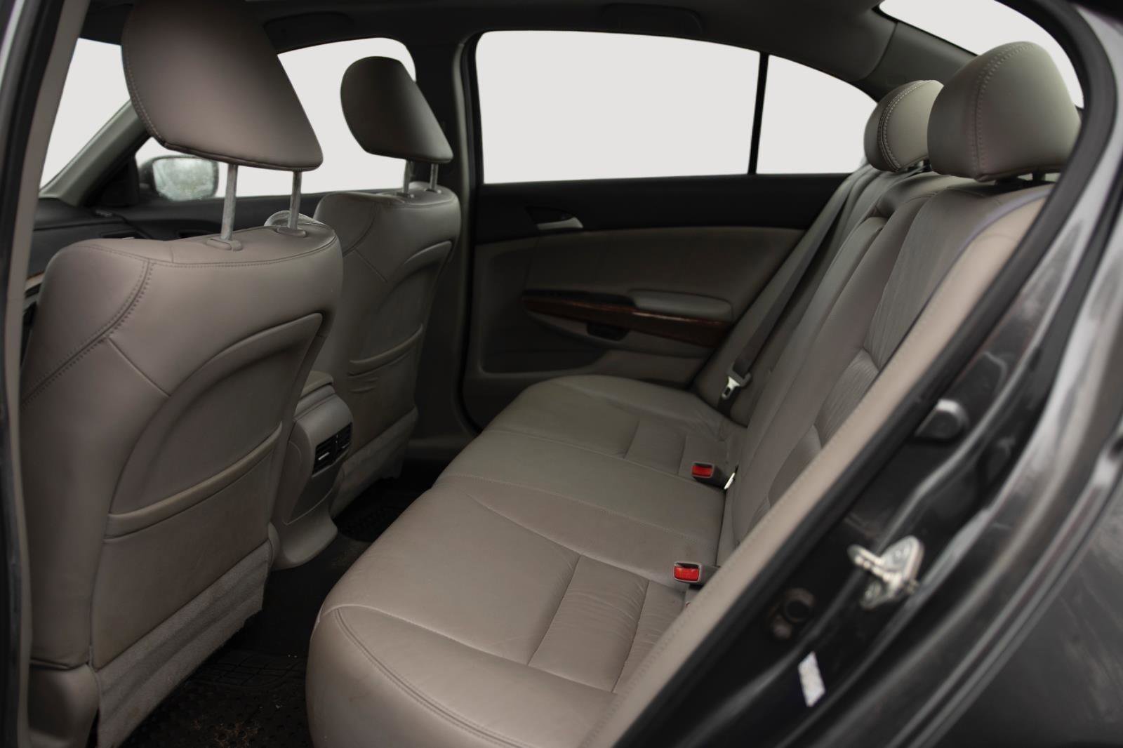 Used 2011 Honda Accord EX-L image 11