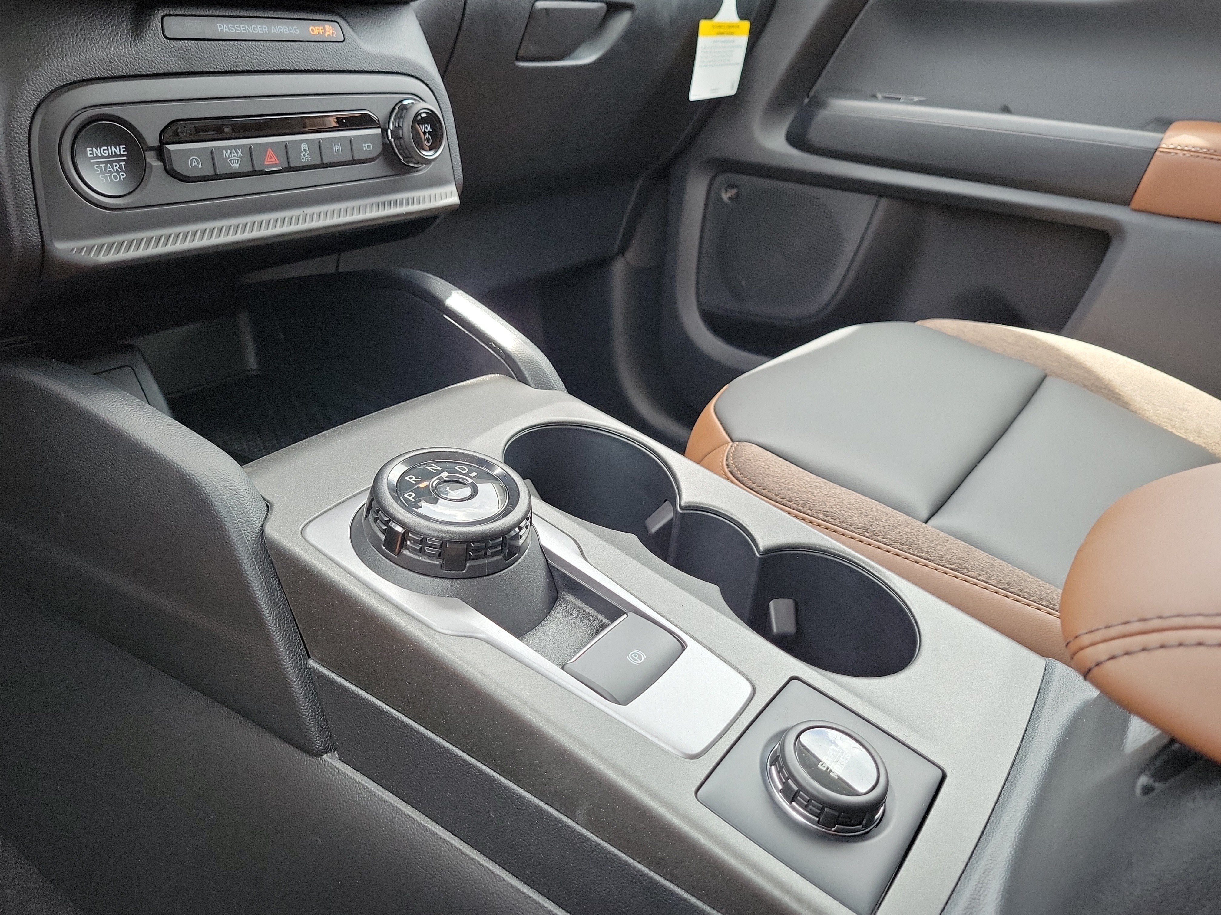 New 2026 Ford Bronco Sport Outer Banks w/ Outer Banks Tech Package+ AWD/4WD image 17