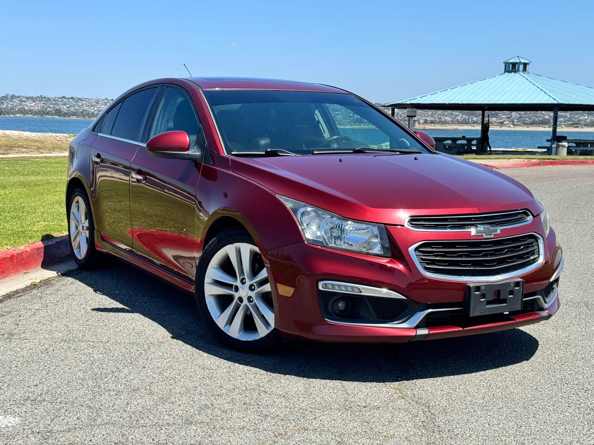 Used 2016 Chevrolet Cruze LTZ w/ Sun, Sound and Sport Package FWD image 7