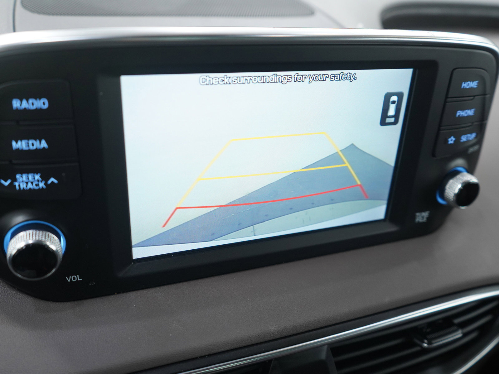 Used 2020 Hyundai Santa Fe SEL image 29