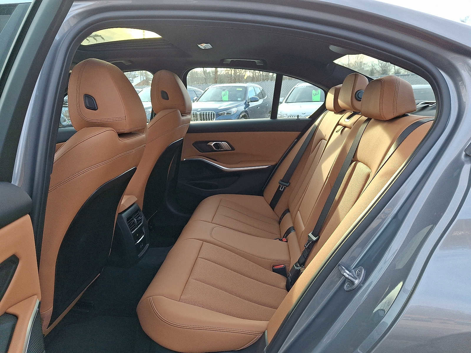 Used 2025 BMW 330i xDrive Sedan w/ M Sport Package image 10