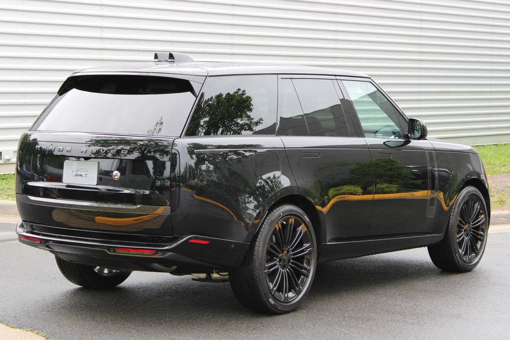 New 2026 Land Rover Range Rover SE AWD/4WD image 3