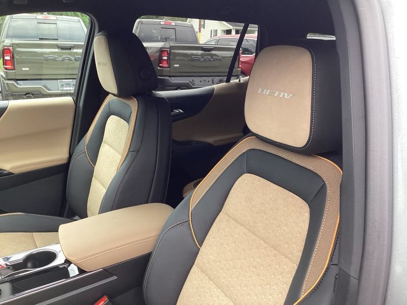 New 2027 Chevrolet Equinox ACTIV w/ LPO, Floor Liner Package AWD/4WD image 24