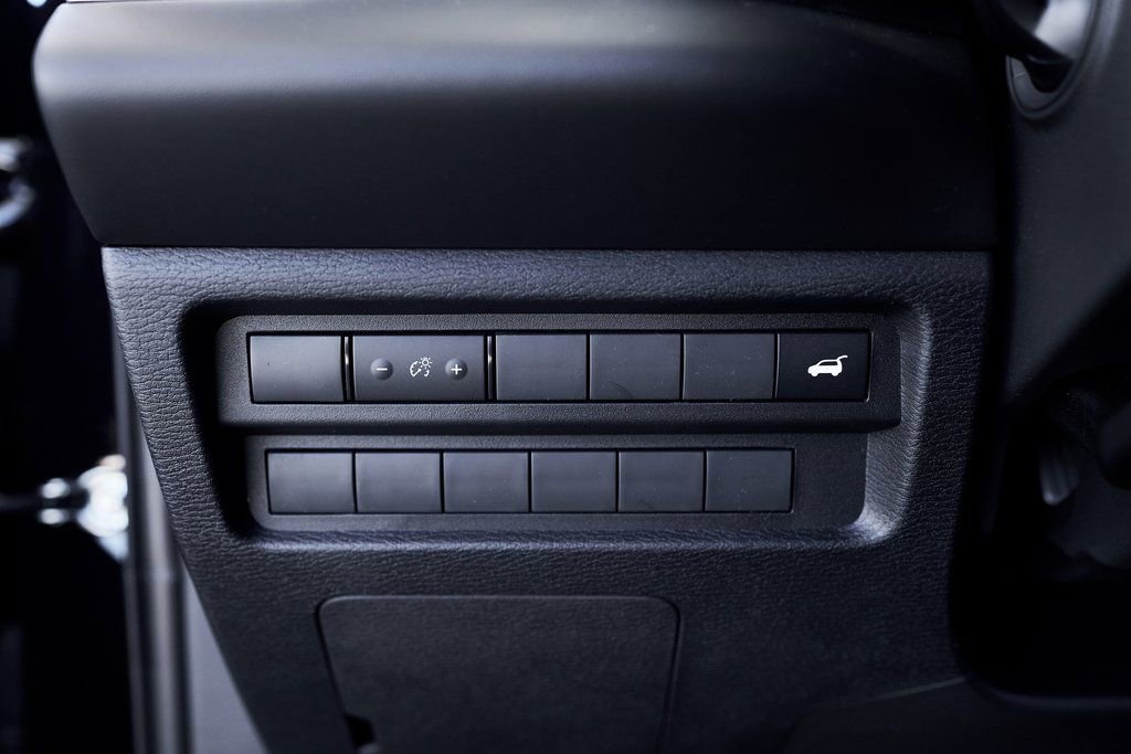 Used 2025 Mitsubishi Outlander SE image 31