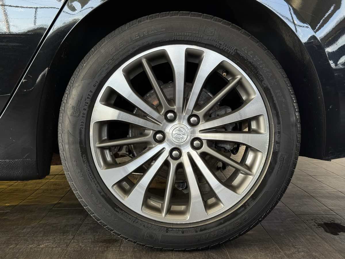 Used 2017 Buick LaCrosse Premium FWD image 23