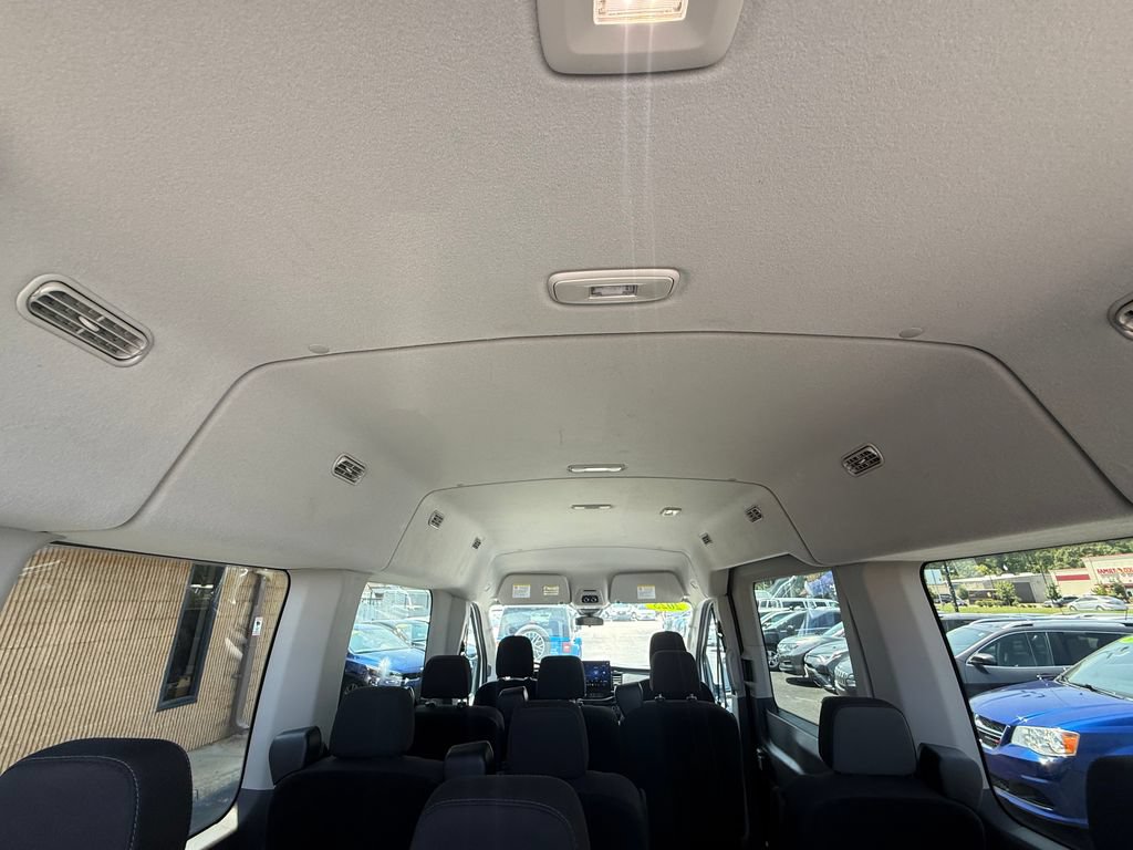 Used 2025 Ford Transit 350 XLT RWD image 19