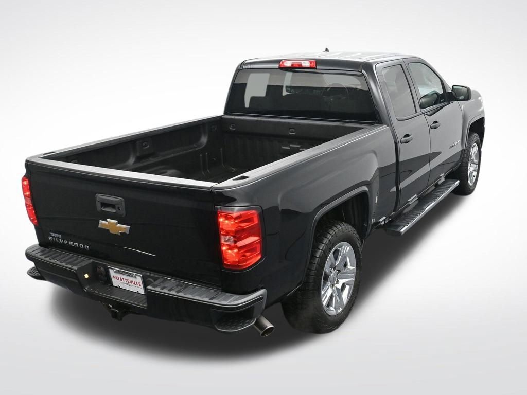 Used 2017 Chevrolet Silverado 1500 Custom w/ Custom Convenience Package AWD/4WD image 24