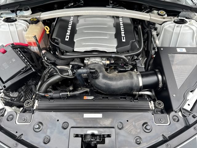 Used 2016 Chevrolet Camaro SS RWD image 22