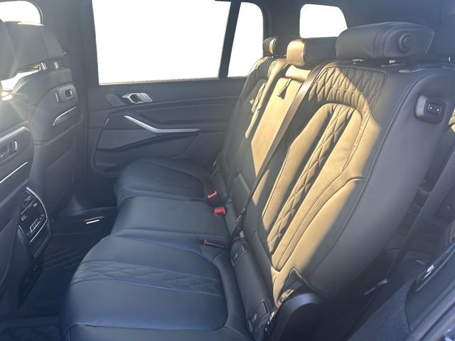 New 2026 BMW X7 M60i image 21
