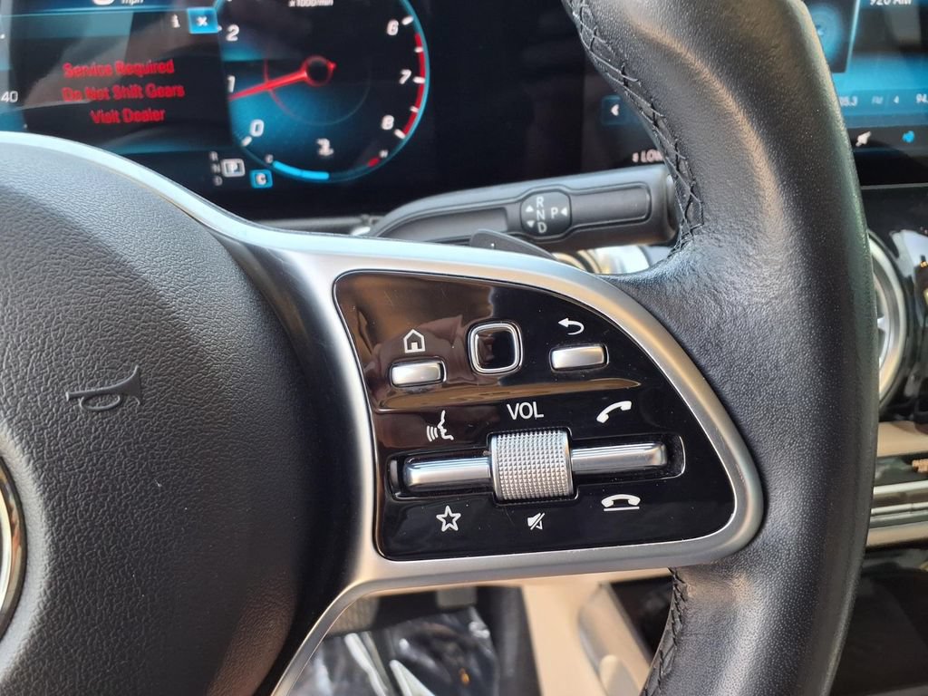 Used 2021 Mercedes-Benz GLB 250 4MATIC image 25