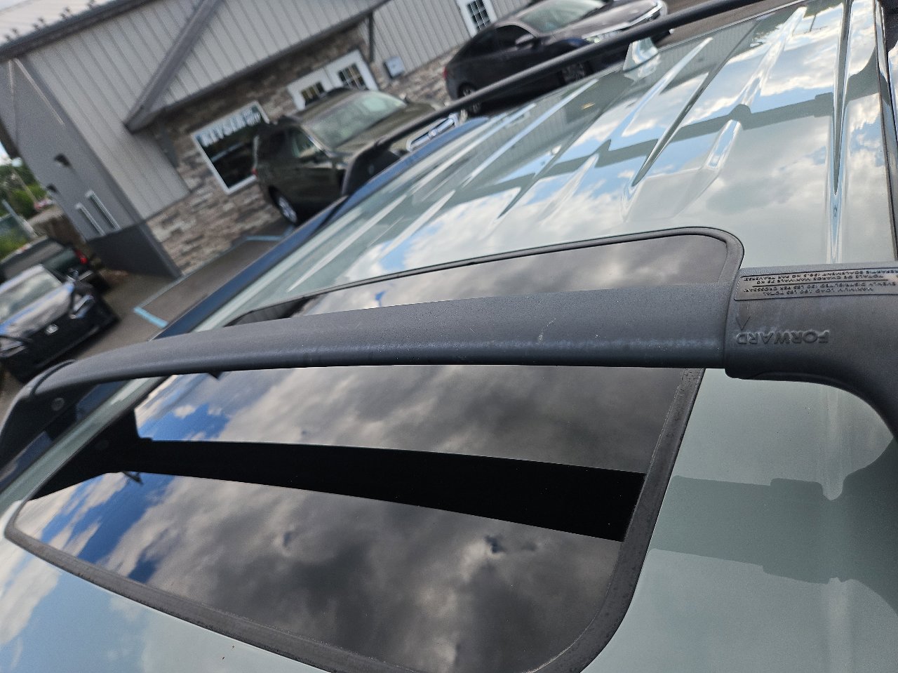 Used 2019 Toyota RAV4 XLE Premium image 24