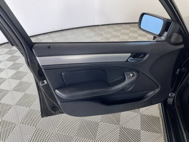 Used 2003 BMW 325i Sedan RWD image 15