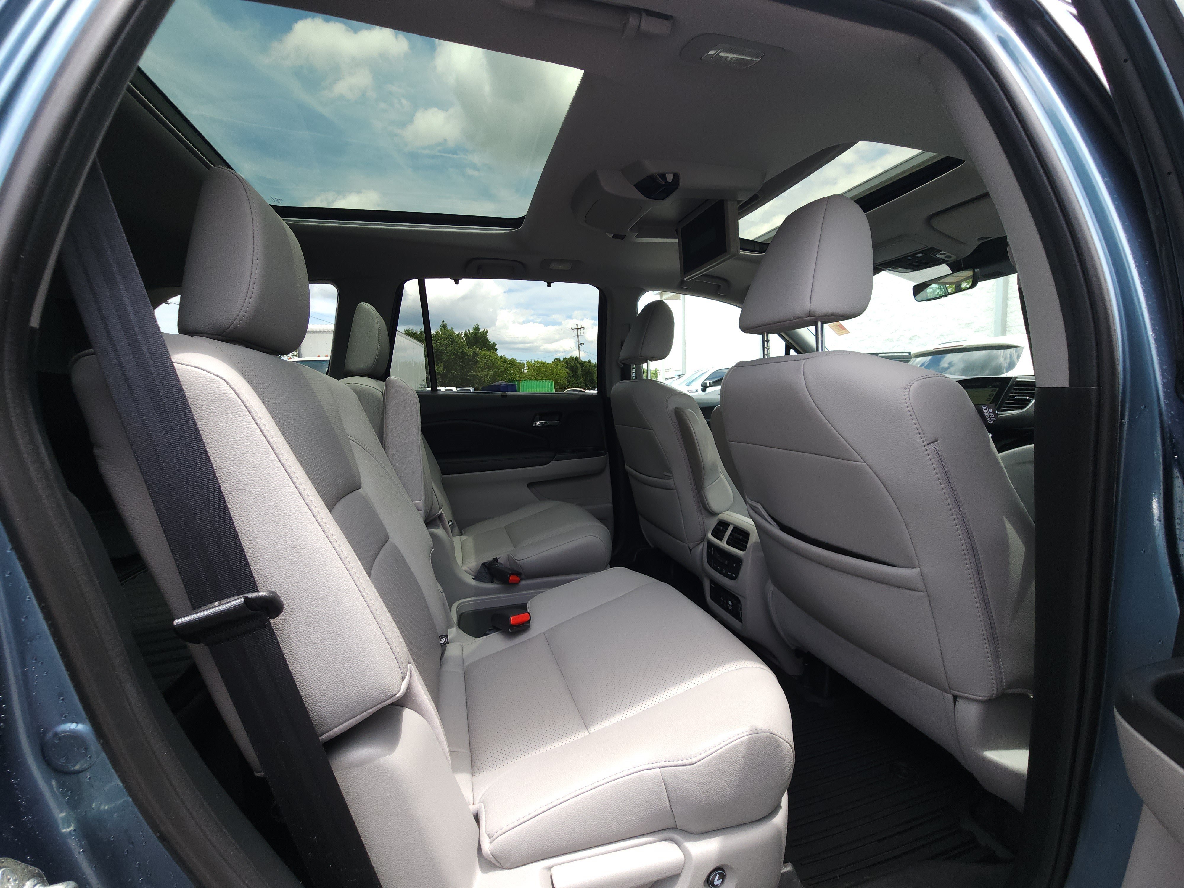 Used 2020 Honda Pilot Elite image 15