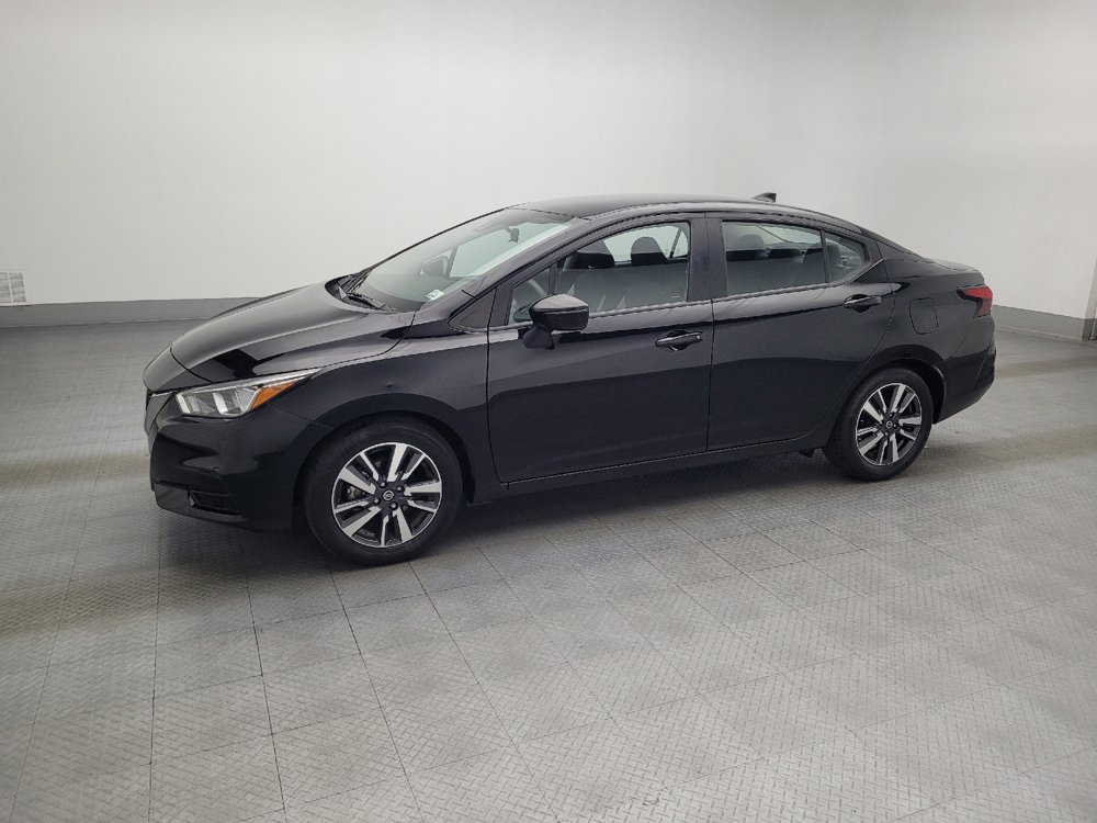 Used 2021 Nissan Versa SV image 2