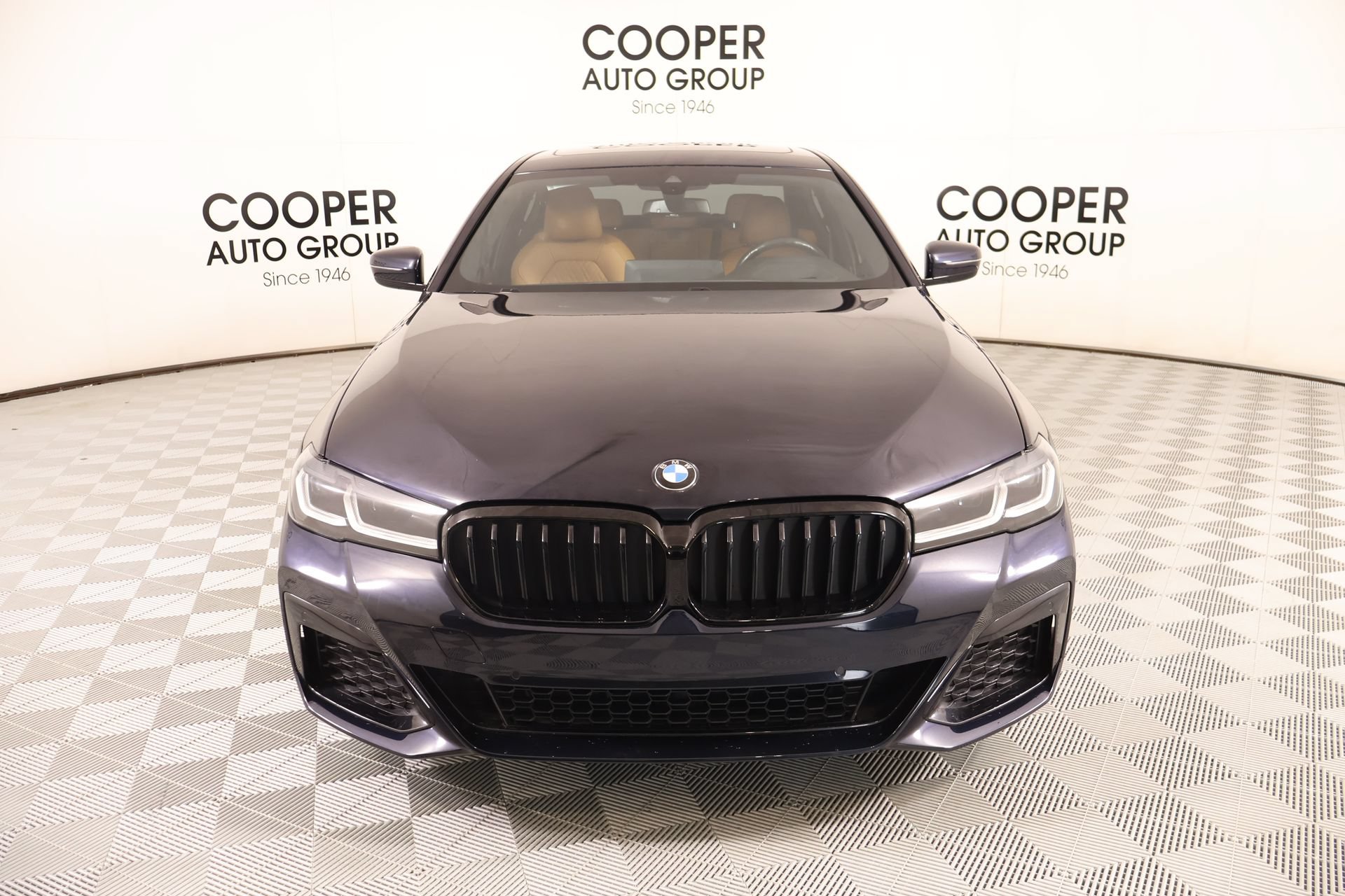 Used 2023 BMW 530i w/ M Sport Package RWD image 10