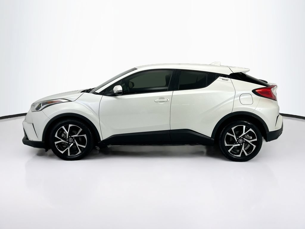 Used 2019 Toyota C-HR XLE FWD image 8