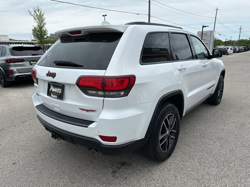 Used 2018 Jeep Grand Cherokee Trailhawk w/ Trailhawk Luxury Group AWD/4WD image 7