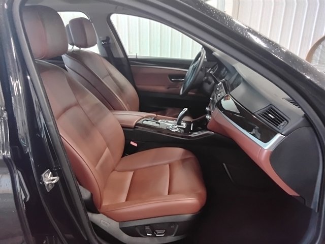 Used 2012 BMW 528i xDrive Sedan AWD/4WD image 14
