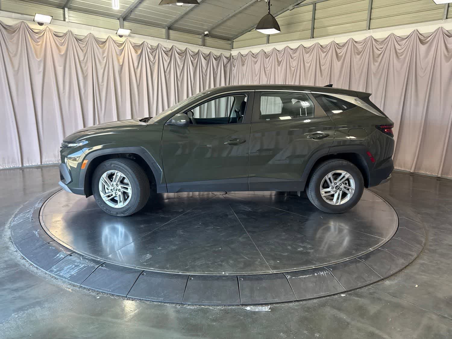 Certified 2025 Hyundai Tucson SE AWD/4WD image 8