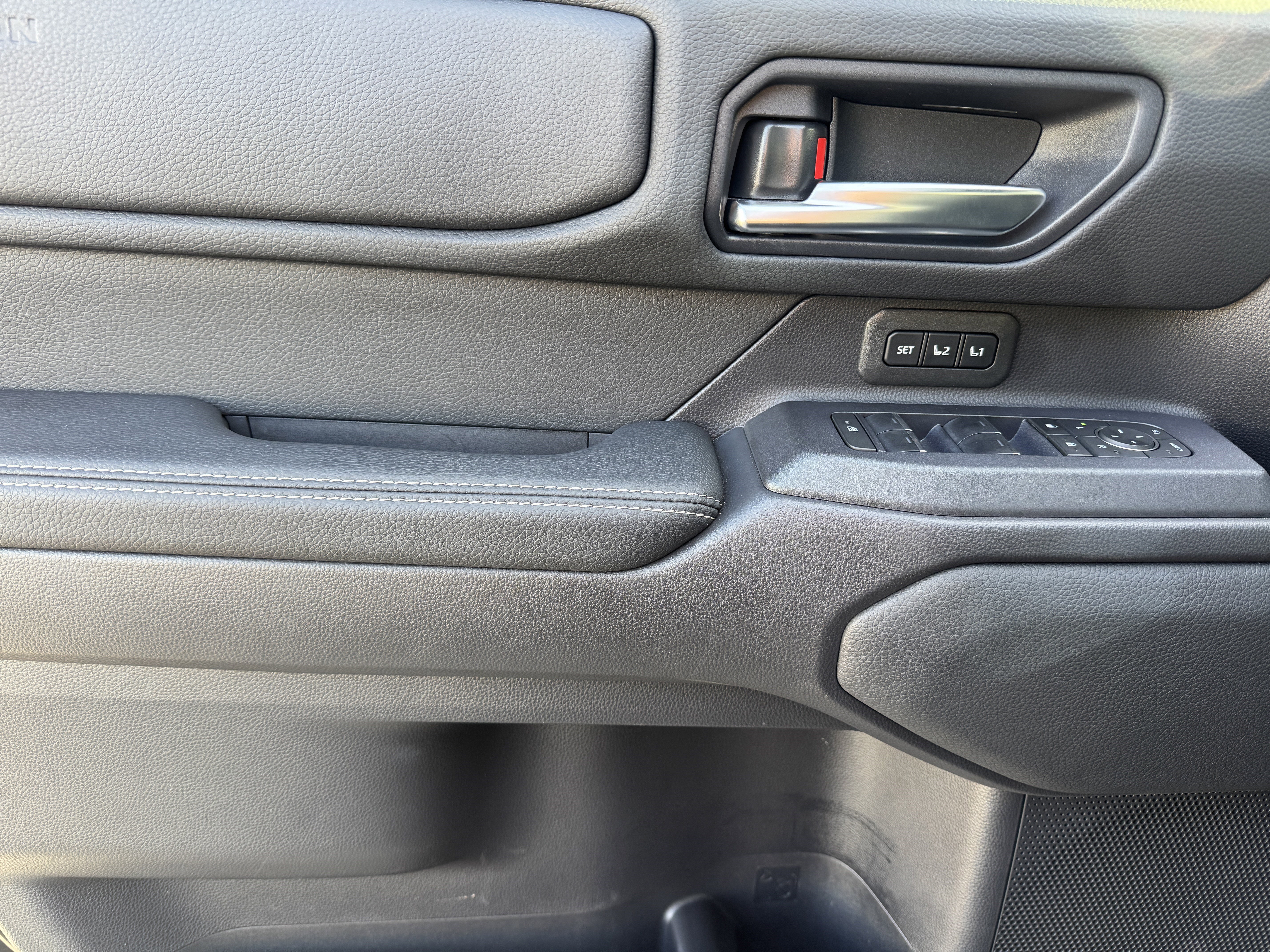 Certified 2024 Toyota Land Cruiser image 10