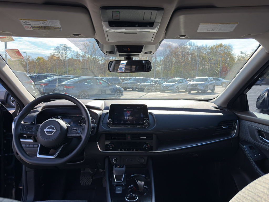 Certified 2023 Nissan Rogue SV image 28