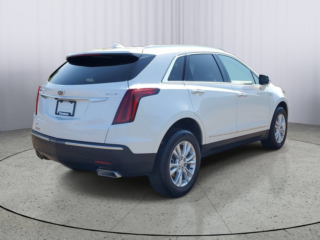 Used 2025 Cadillac XT5 Luxury w/ LPO, Floor Liner Package AWD/4WD image 3