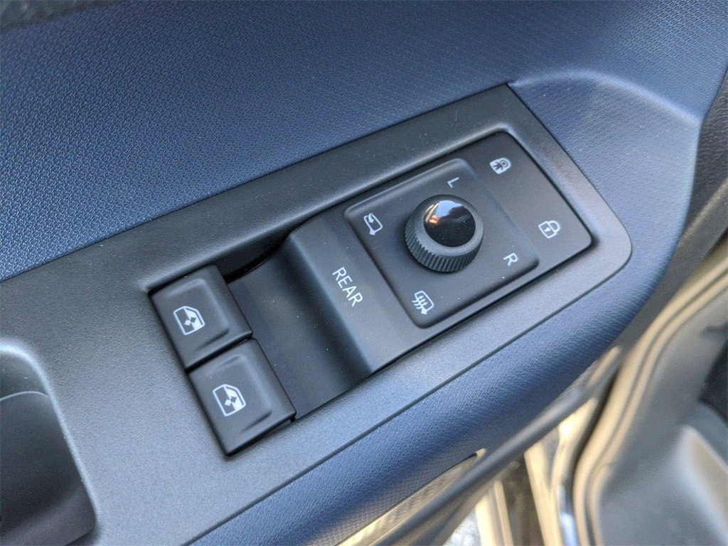 New 2025 Volkswagen ID. Buzz Pro S image 26