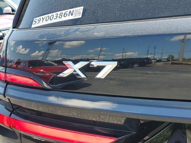 Used 2025 BMW X7 xDrive40i w/ M Sport Package AWD/4WD image 11
